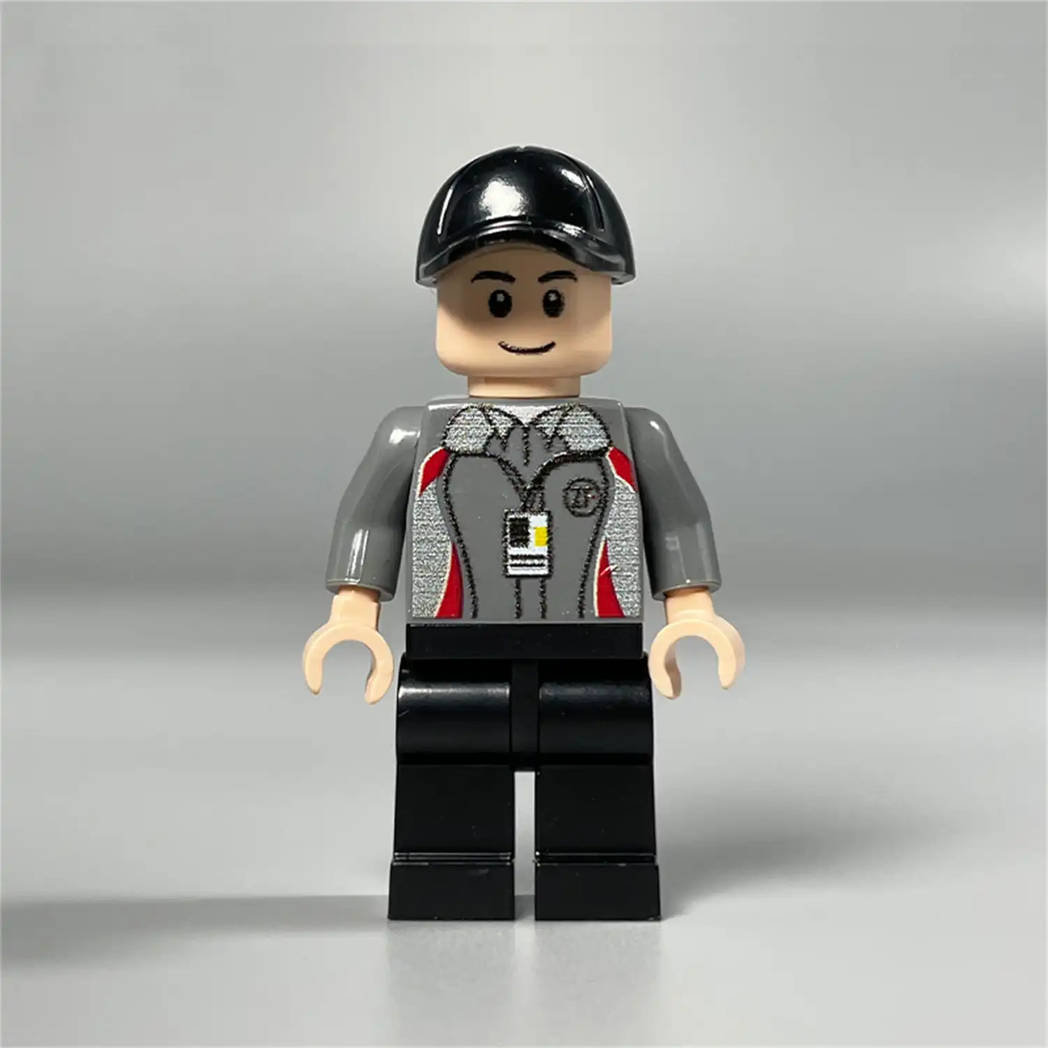 Minifigure – Courier Express delivery person (LEGO Alternative) Minifigure – Courier Express delivery person (LEGO Alternative)