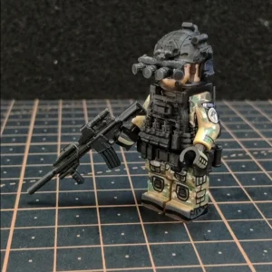 Minifigure - Navy SEAL and rifle (LEGO Alternative) Minifigure - Navy SEAL and rifle (LEGO Alternative)