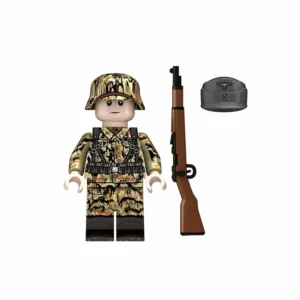 Minifigure - German soldier equipped with the revolutionary Leibermuster M45 camouflage from the final months of World War II (LEGO Compatible)