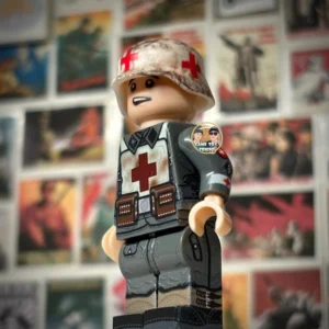 Minifigure - German Combat Medic (Sanitäter) WWII (LEGO Compatible) Minifigure - German Combat Medic (Sanitäter) WWII (LEGO Compatible)