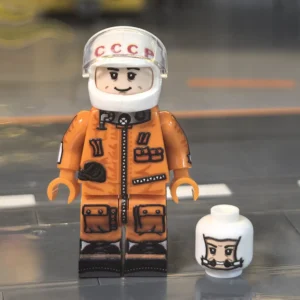 Minifigure – Yuri Gagarin (Soviet Cosmonaut) (The First Human in Space) (LEGO Compatible) Minifigure – Yuri Gagarin (Soviet Cosmonaut) (The First Human in Space) (LEGO Compatible)