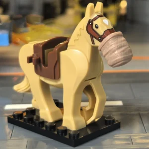 Minifigure - Military Cavalry Artillery Horse light brown with Equine Gas Mask WWI (LEGO Compatible)